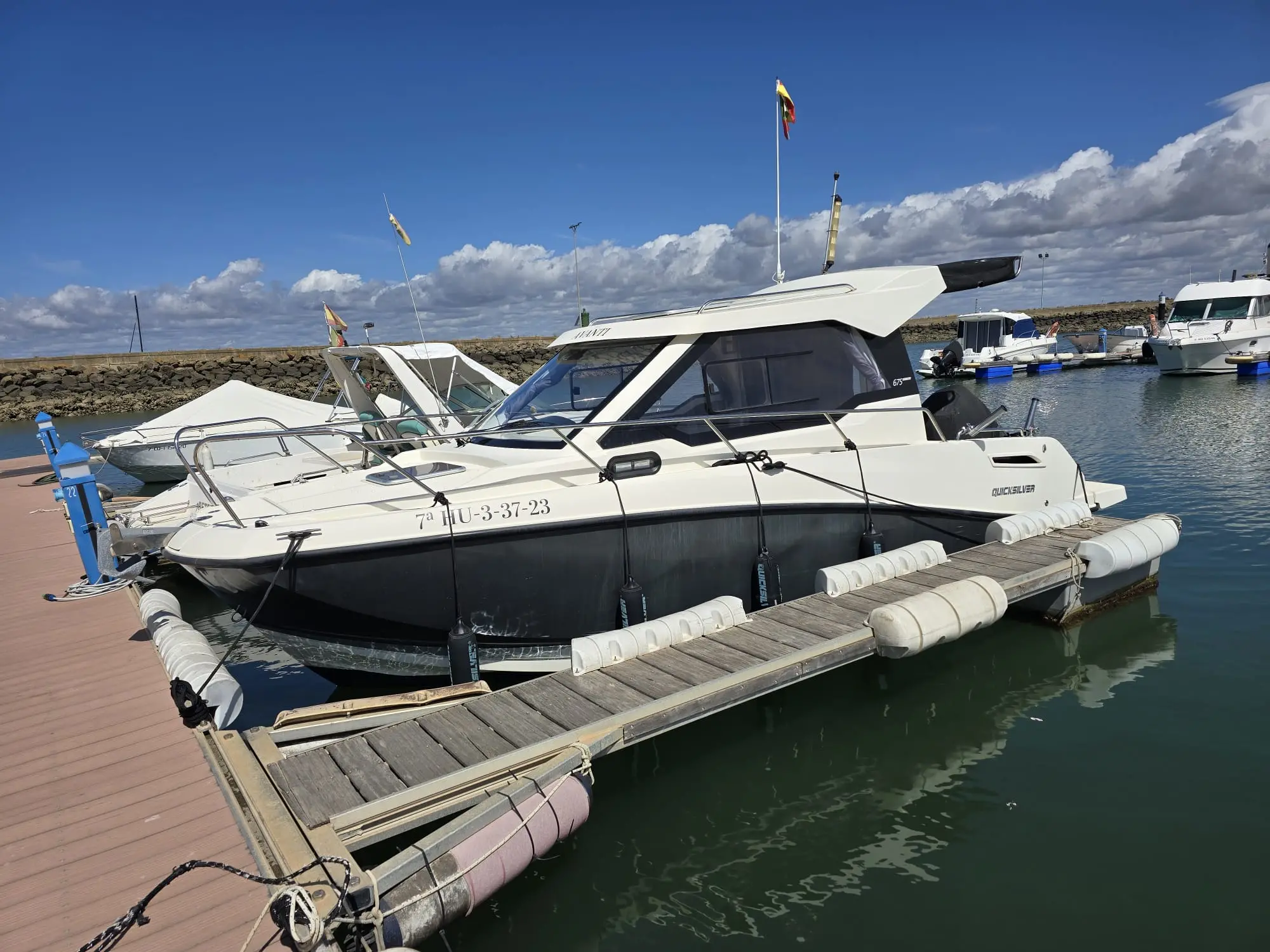 Alquiler de barco en Puerto deportivo de Isla Cristina - Quicksilver Aciv 675 Weekend image 1