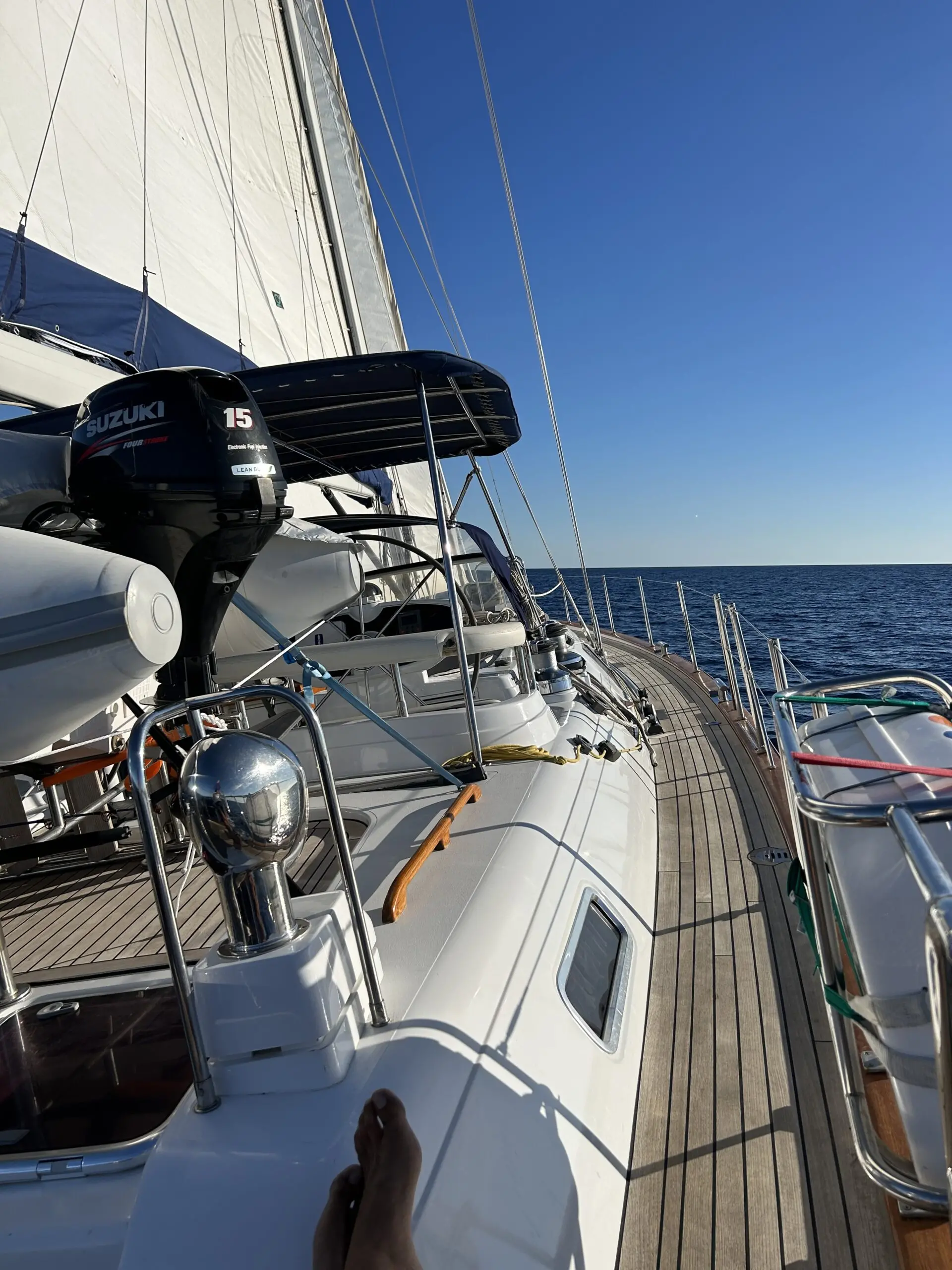 Alquiler de barco en Port Ginesta - Moody 64 image 6