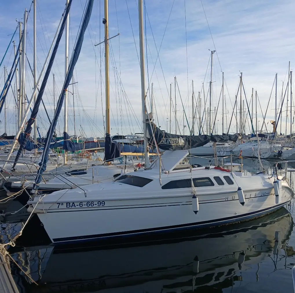 Alquiler de barco en Club nautico lo pagan murcia - Hunter 240 image 1