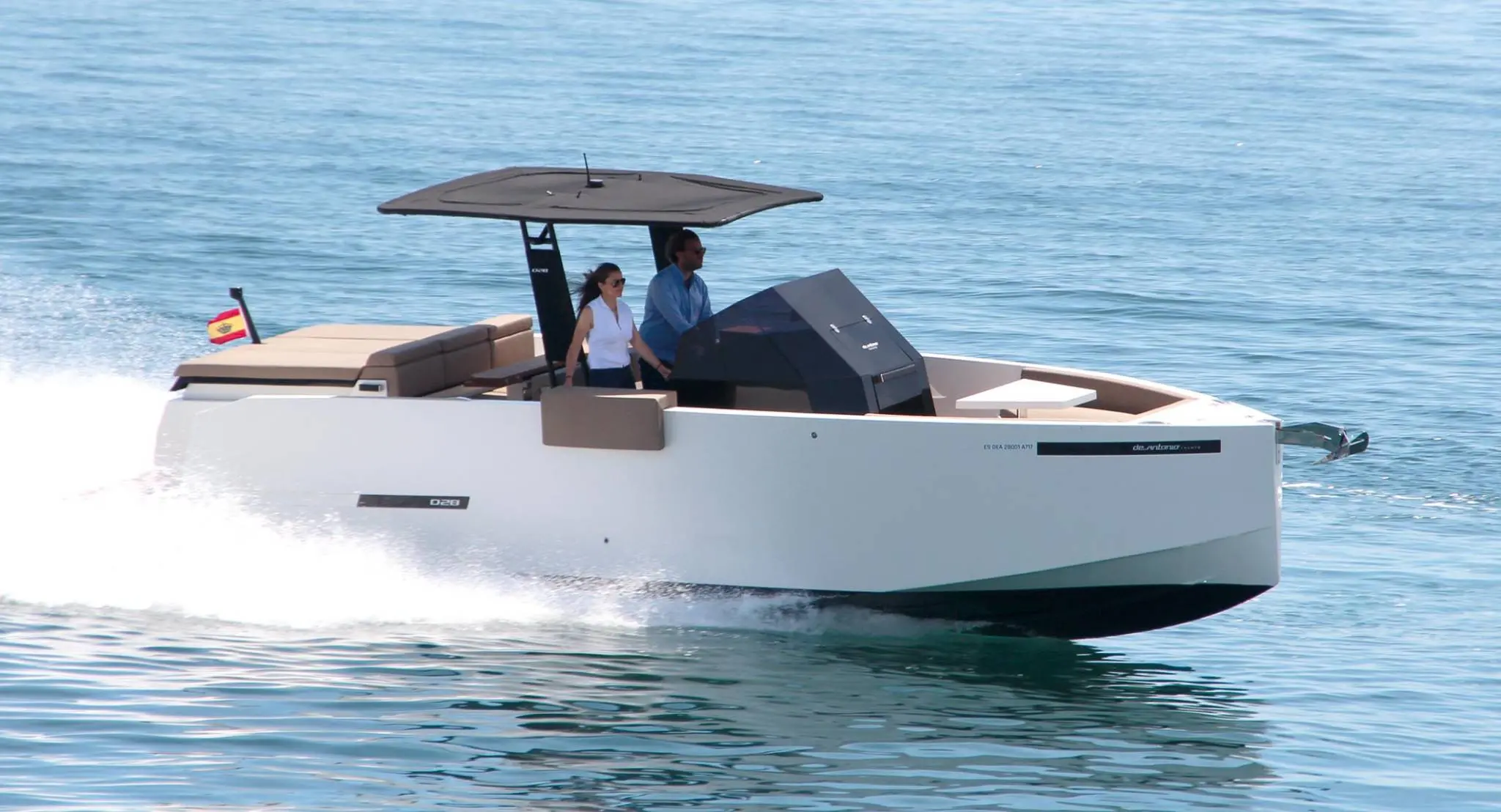 Alquiler de barco en la marina de denia - De Antonio Yachts D28 image 2