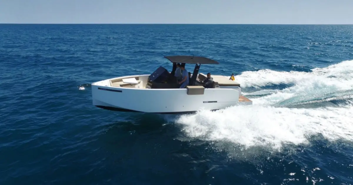 Alquiler de barco en la marina de denia - De Antonio Yachts D28 image 6