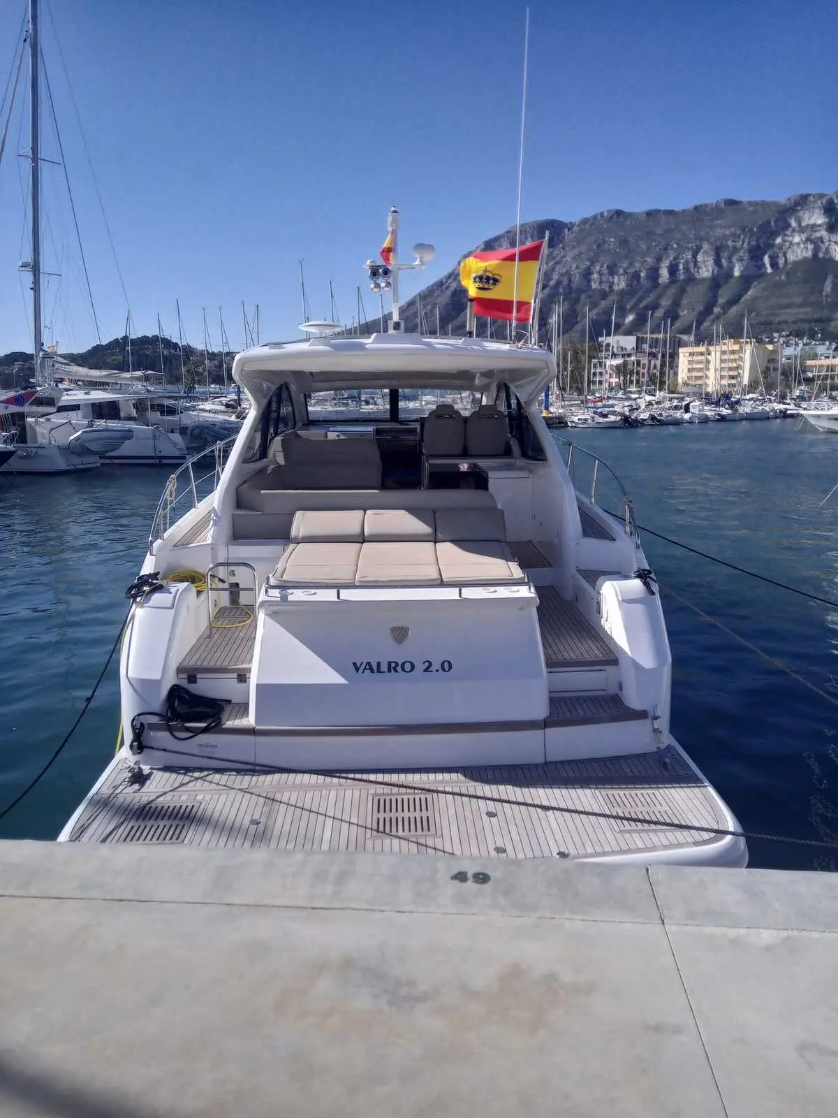Alquiler de barco en la marina de denia - Fairline Targa 48 image 9