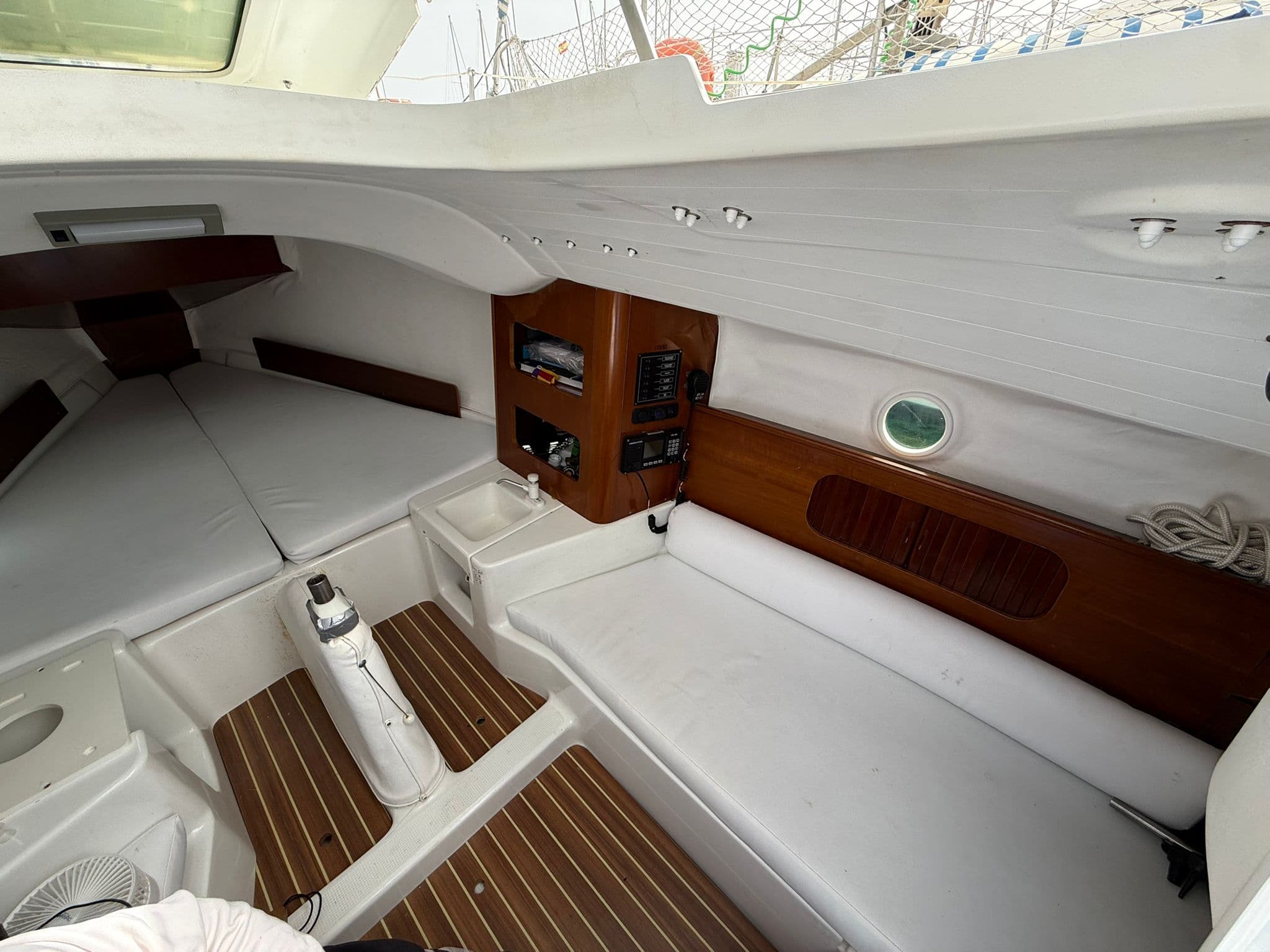 Alquiler de barco en Mataró, Port Mataro - Beneteau First 211 image 2