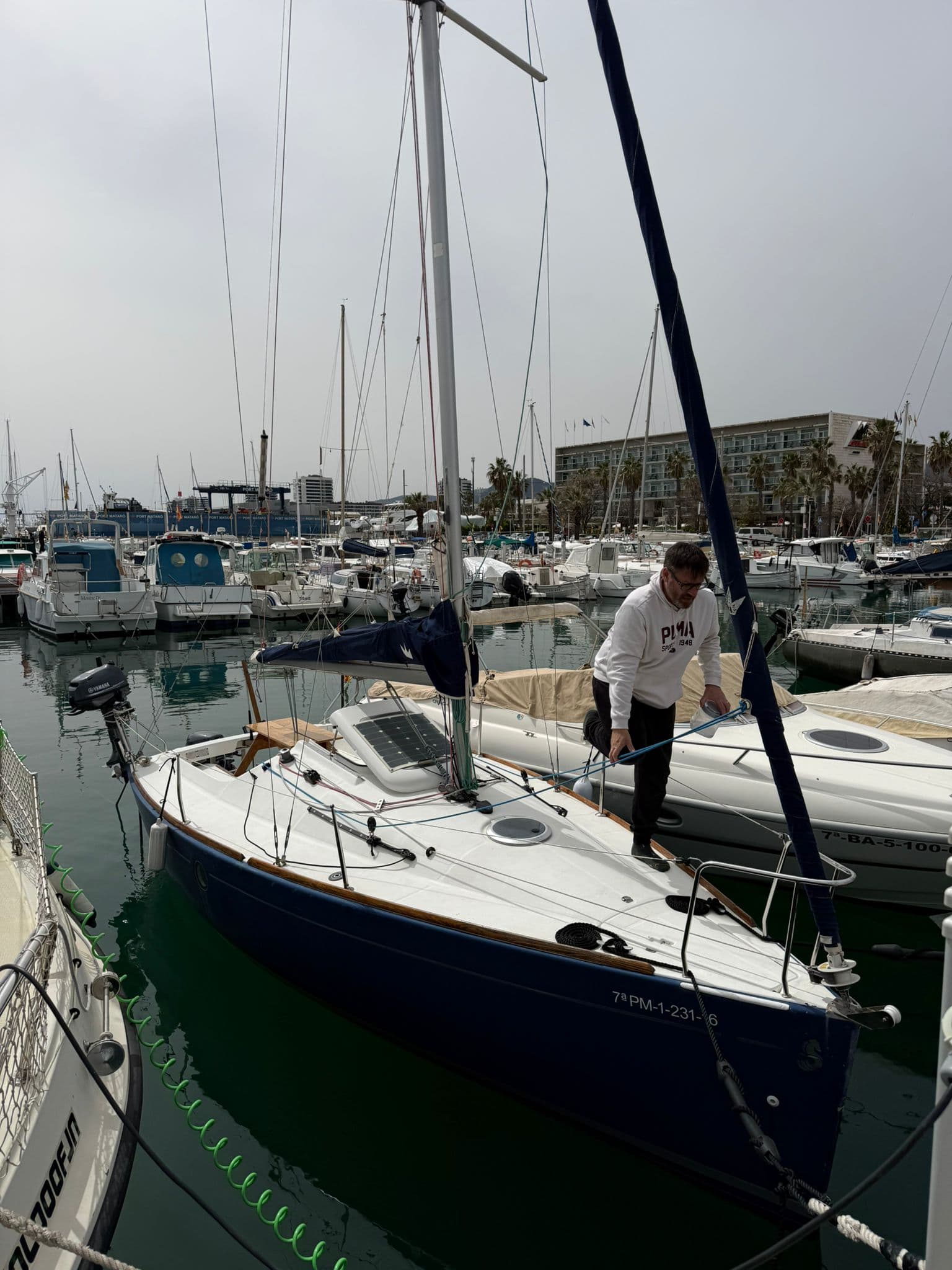 Alquiler de barco en Mataró, Port Mataro - Beneteau First 211 image 9