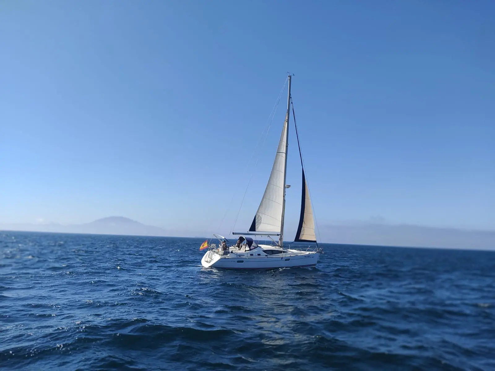 Alquiler de barco en Algeciras - JEANNEAU SUN ODYSSEY 39 DS image 3