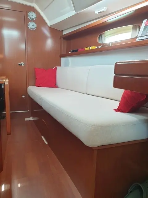Alquiler de barco en Badalona - Beneteau Oceanics 31 image 2