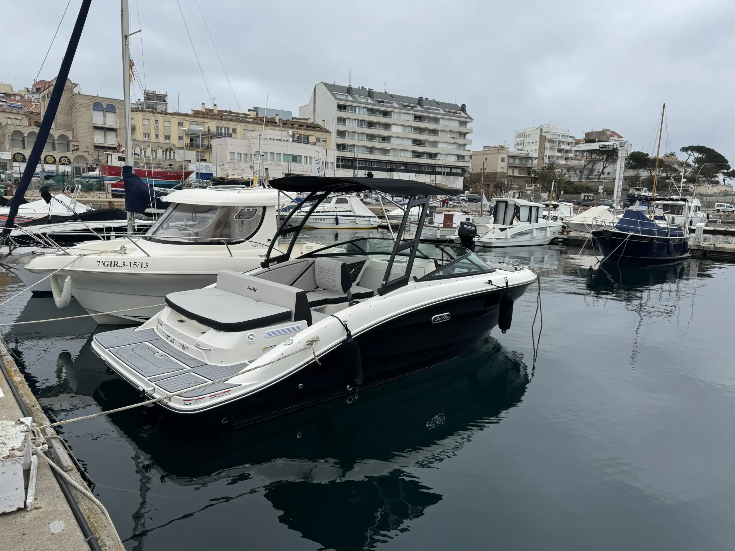 Alquiler de barco en Palamós - Sea Ray SPX 210 image 1