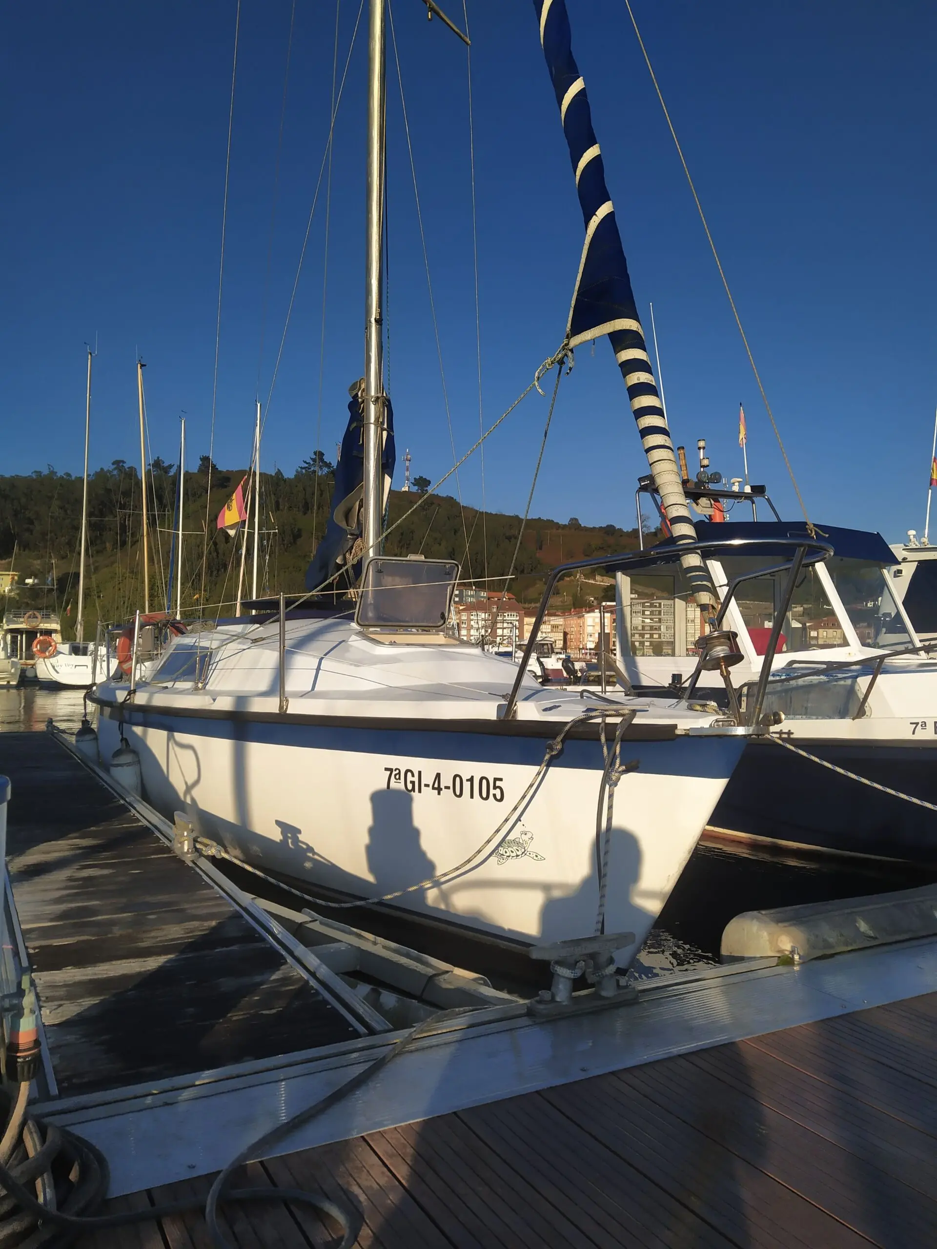 Alquiler de barco en Velero Aloa Marine 25 Gandul - Aloa Marine 25 image 1