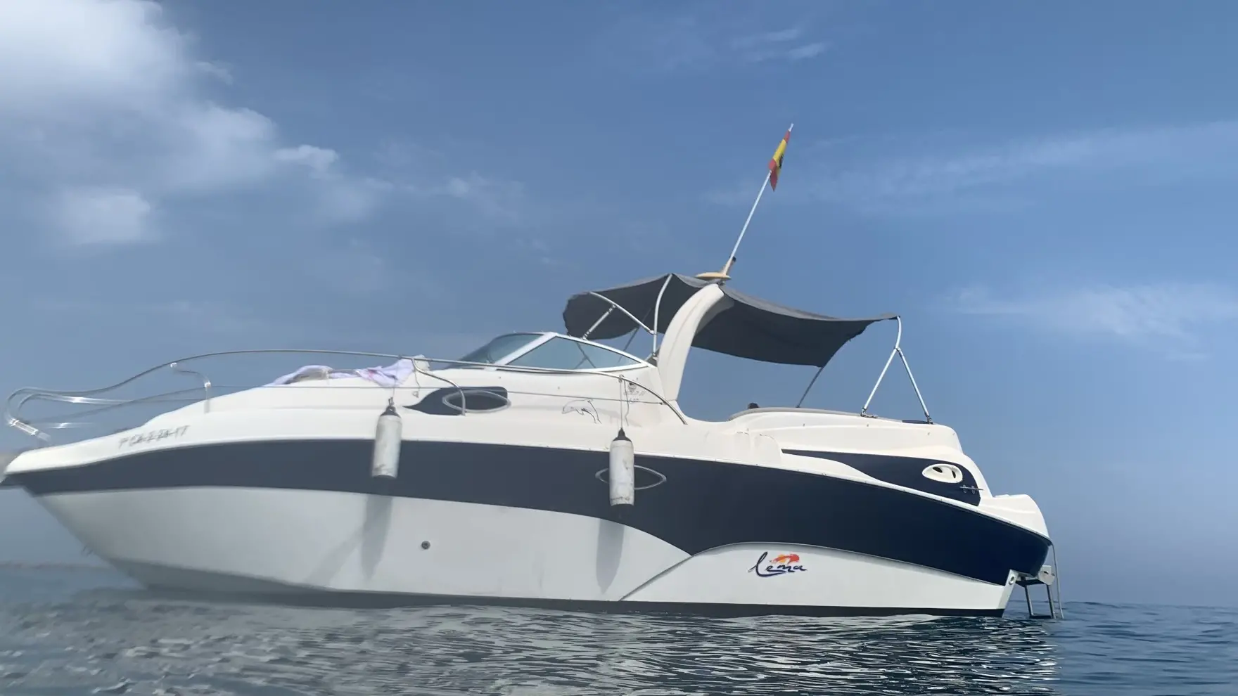 Alquiler de barco en ¿Estás listo para una aventura inolvidable en alta mar? - Lema Gold II image 1
