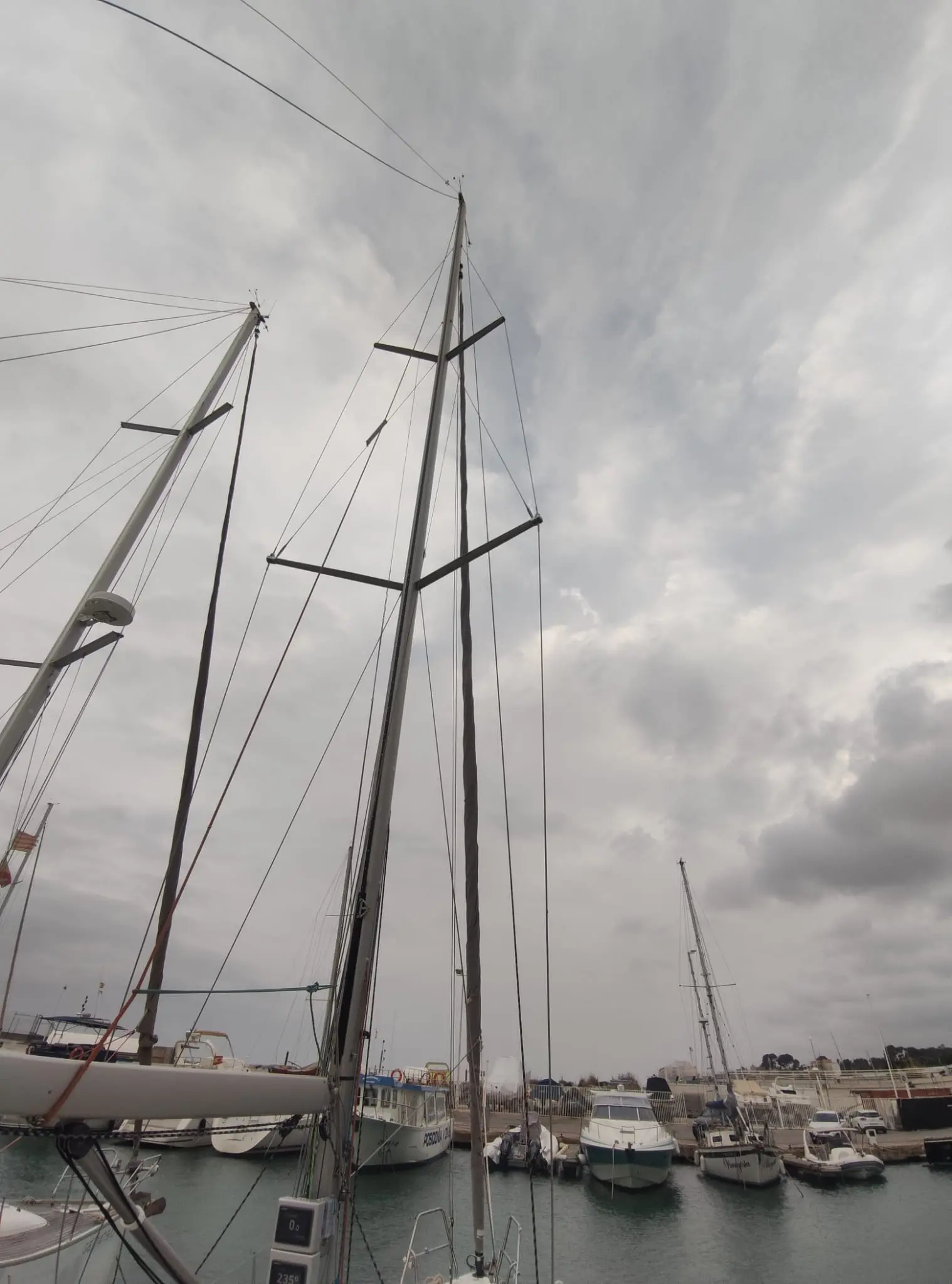 Alquiler de barco en Velero - Dufour 40E image 10