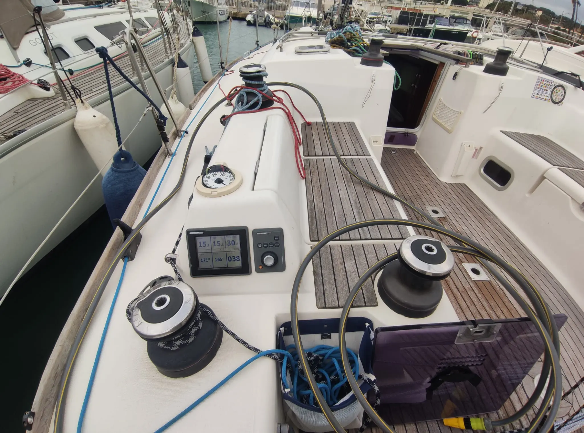 Alquiler de barco en Velero - Dufour 40E image 13