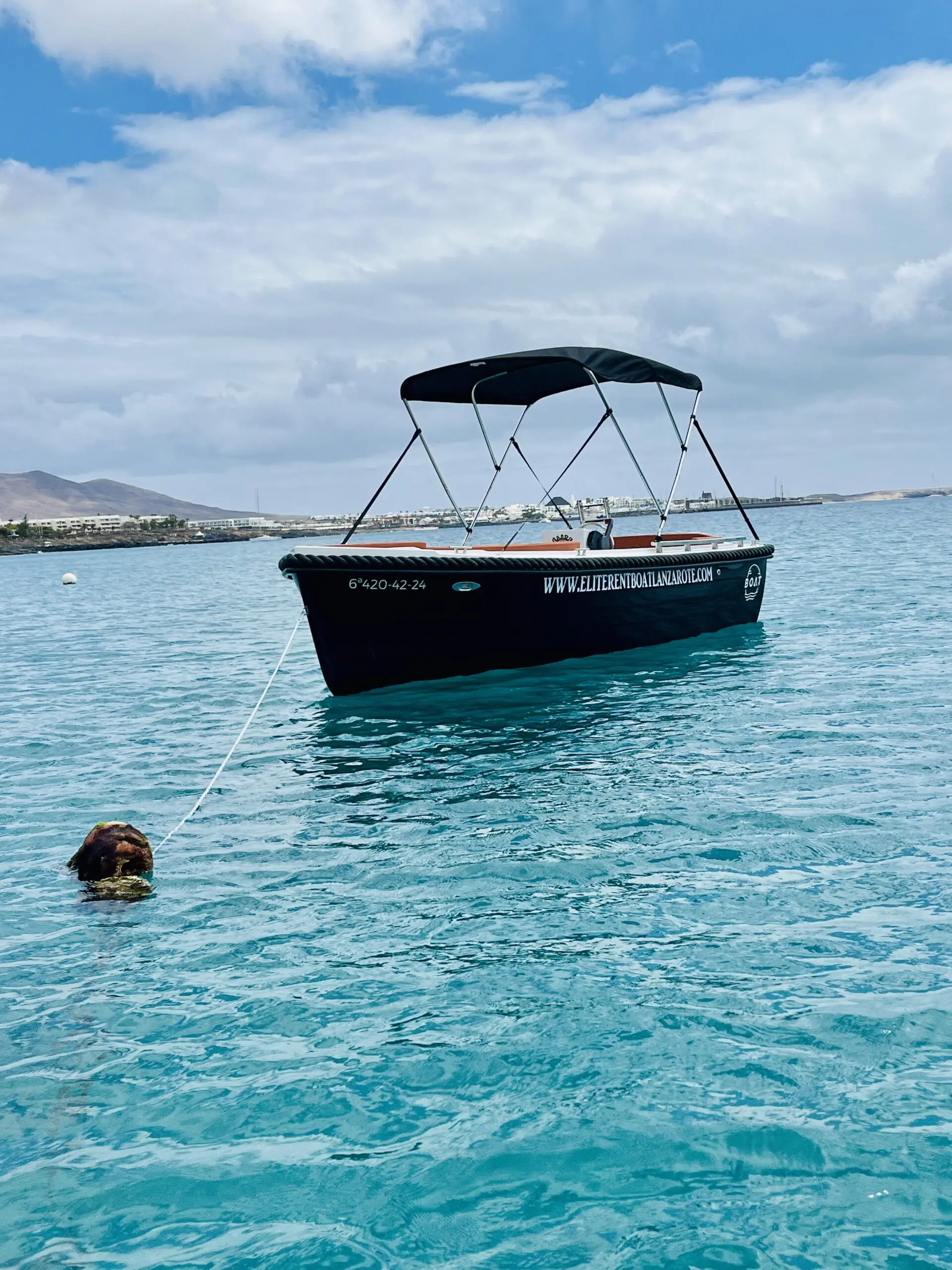 Alquiler de barco en puerto de playa blanca - Silver Yacth 495 image 8