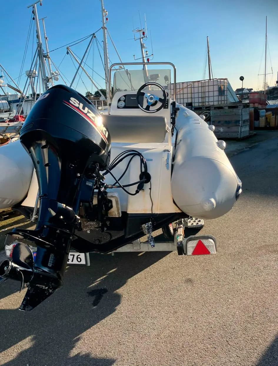 Alquiler de barco en Real club nautico de Valencia - Zodiac Medline image 2