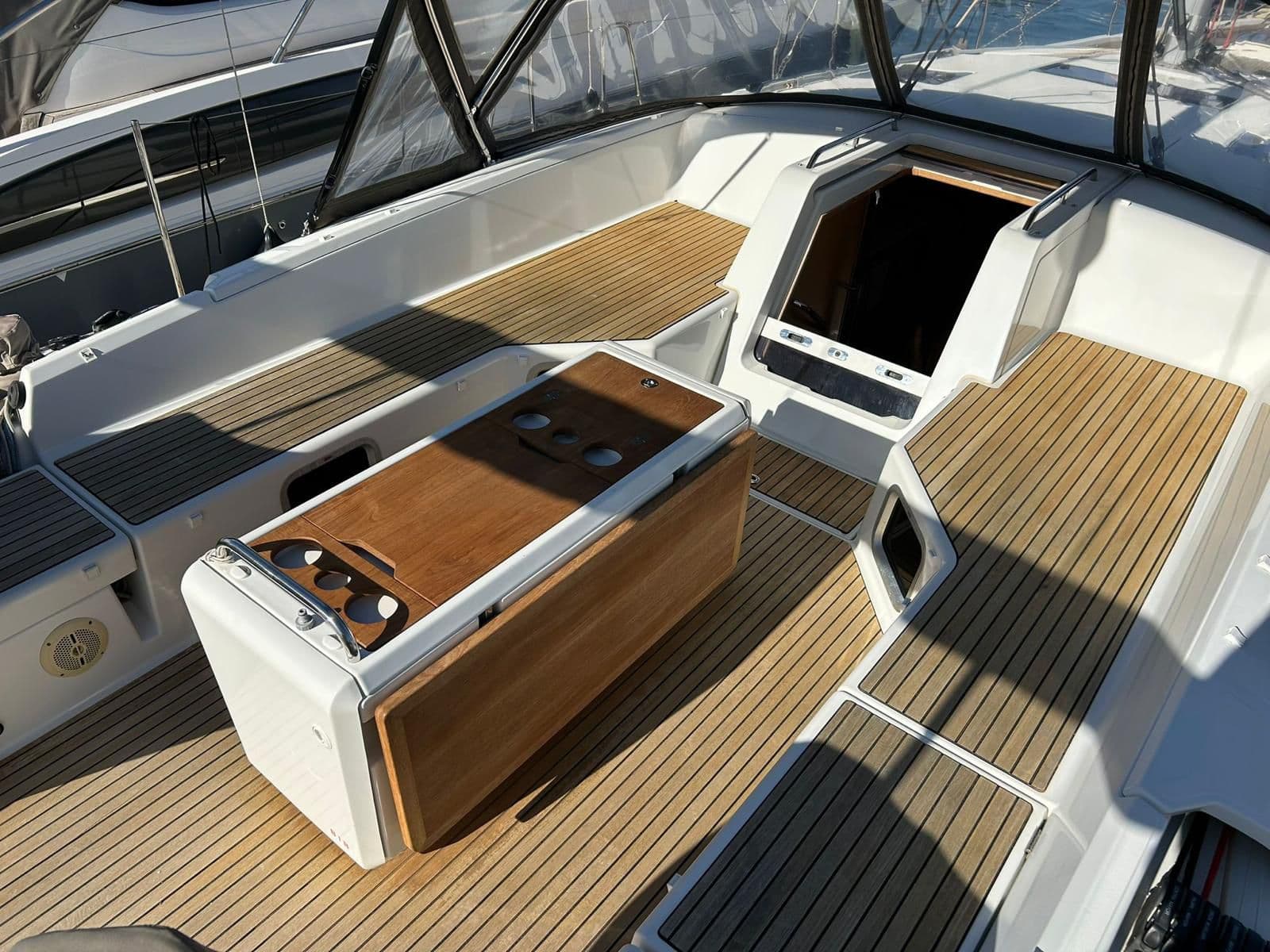 Jeanneau 54 image 3