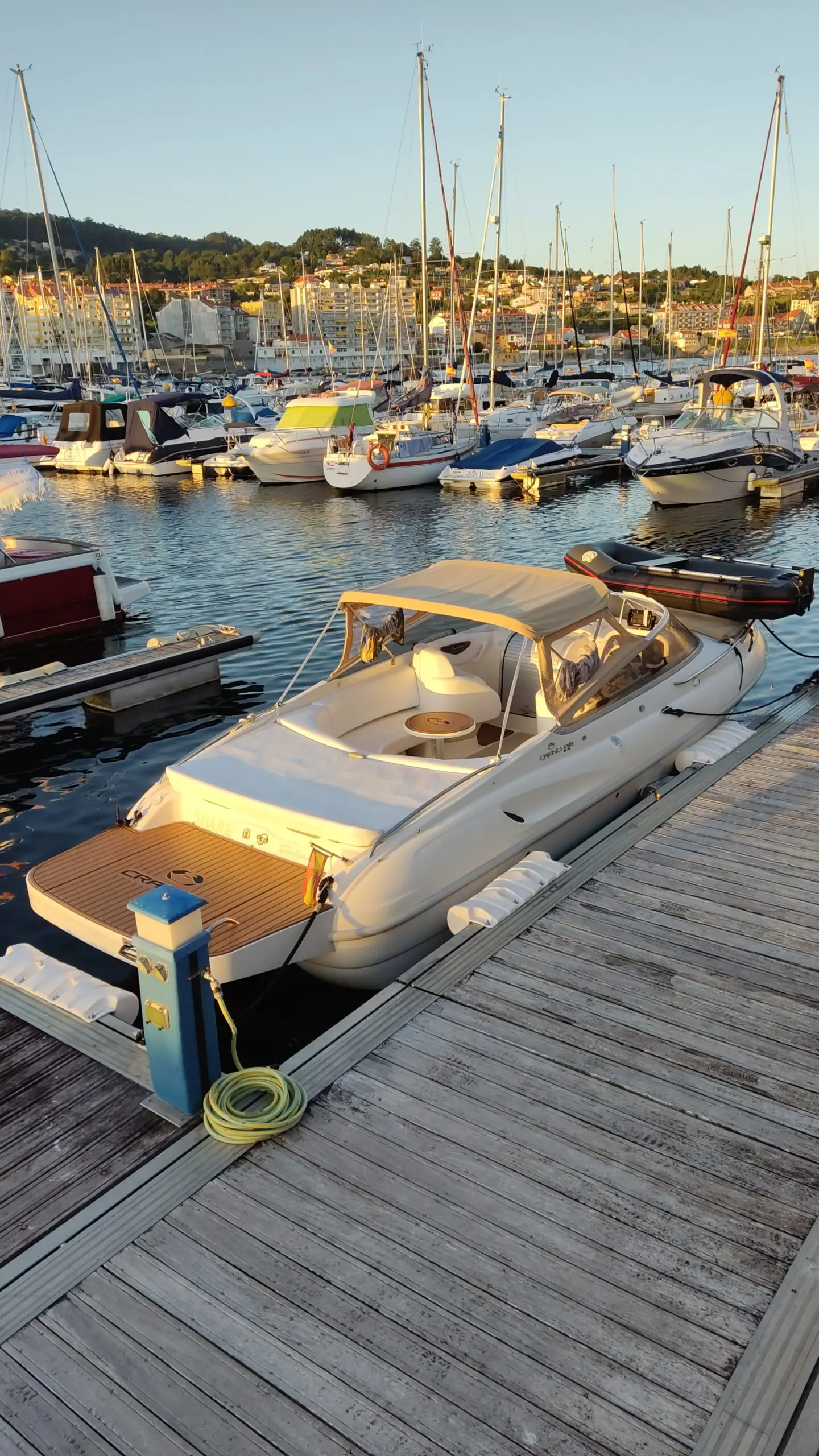 Alquiler de barco en Puerto deportivo Sanxenxo - Cranchi Turchesse24 image 2