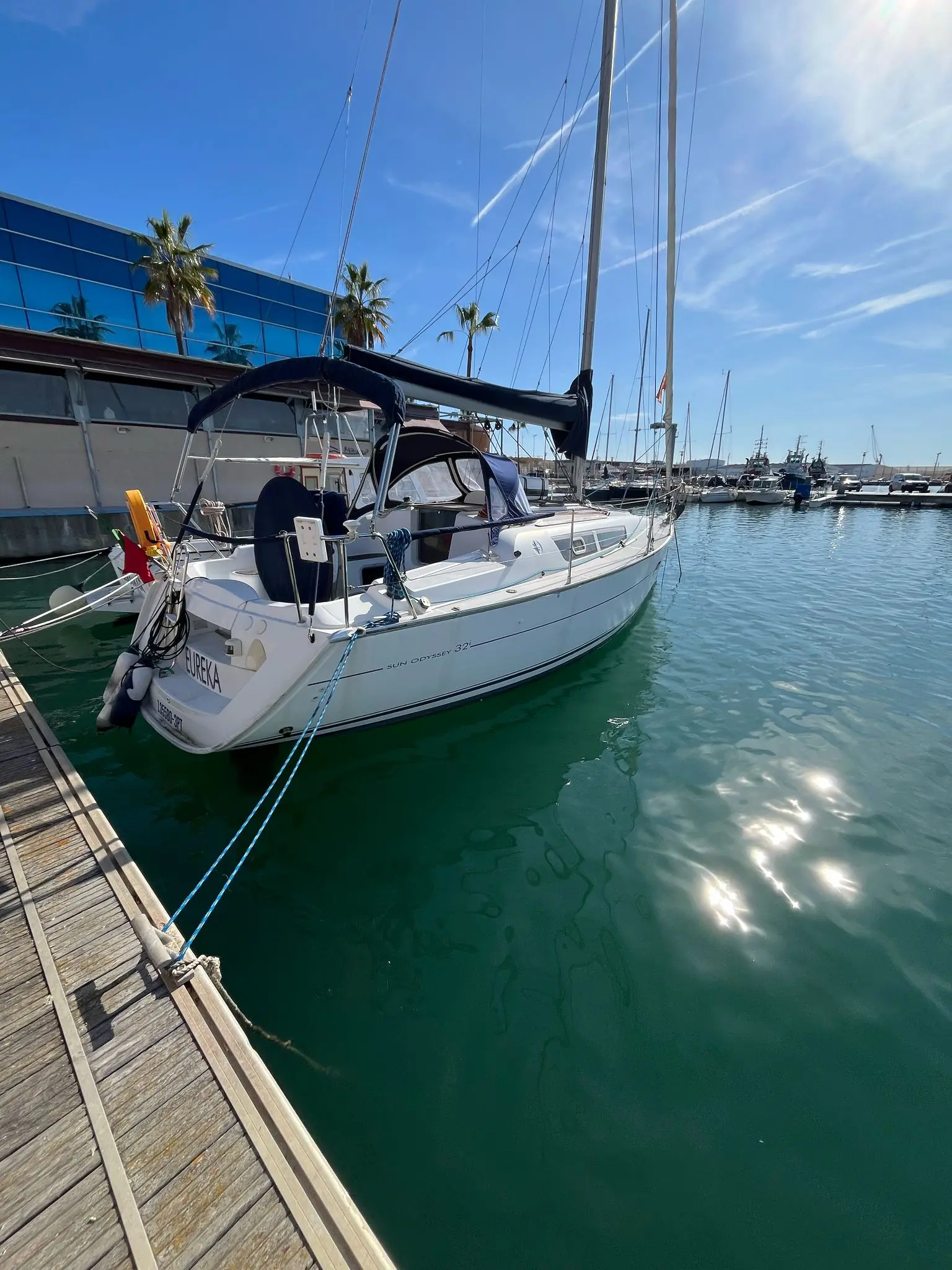 Alquiler de barco en marina port castelló - Chantiers Jeanneau Sun Odyssey 321 (New) image 1