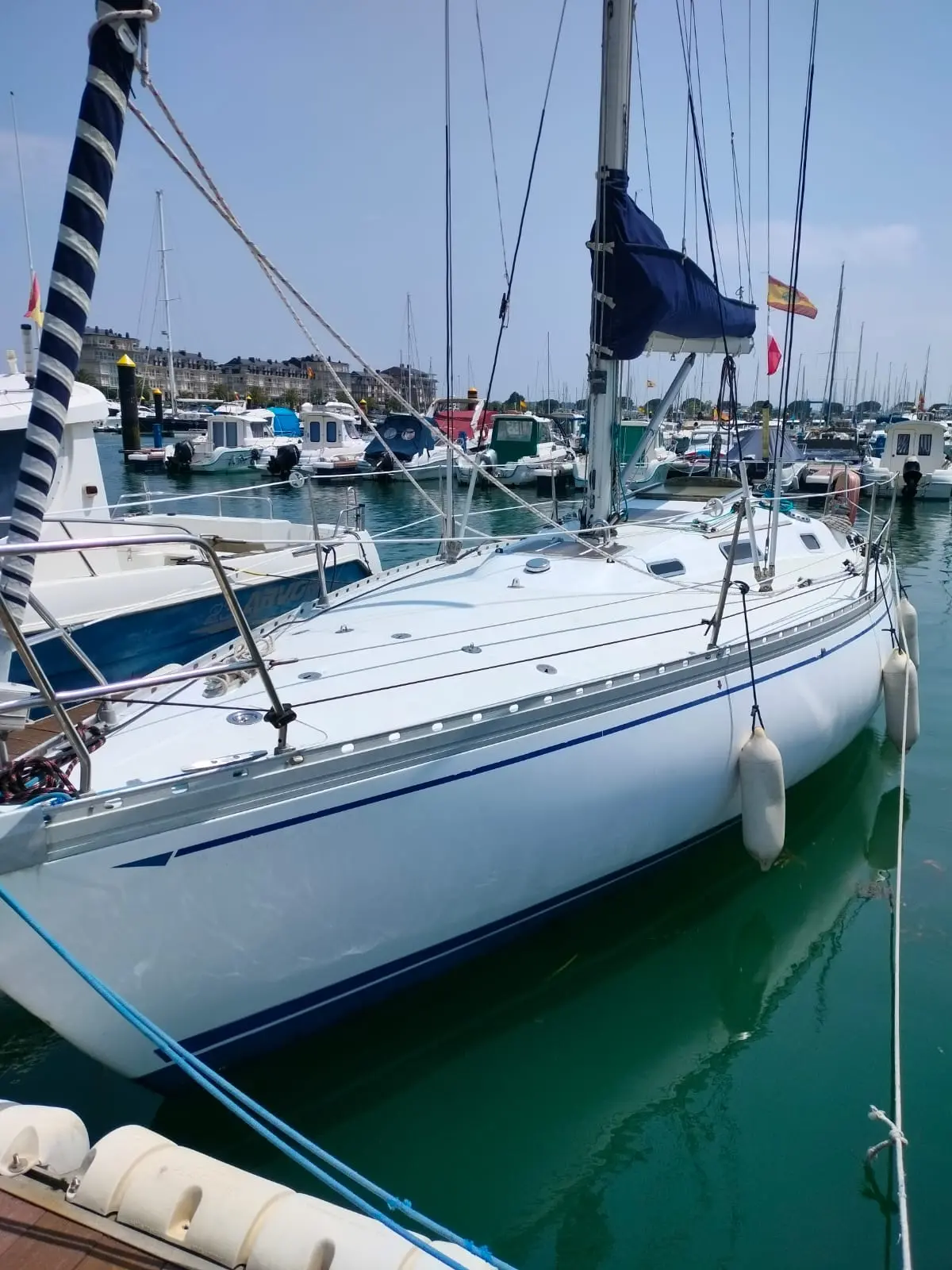 Alquiler de barco en Rualmayor 22 - Quere paillard Impensable 30 image 1