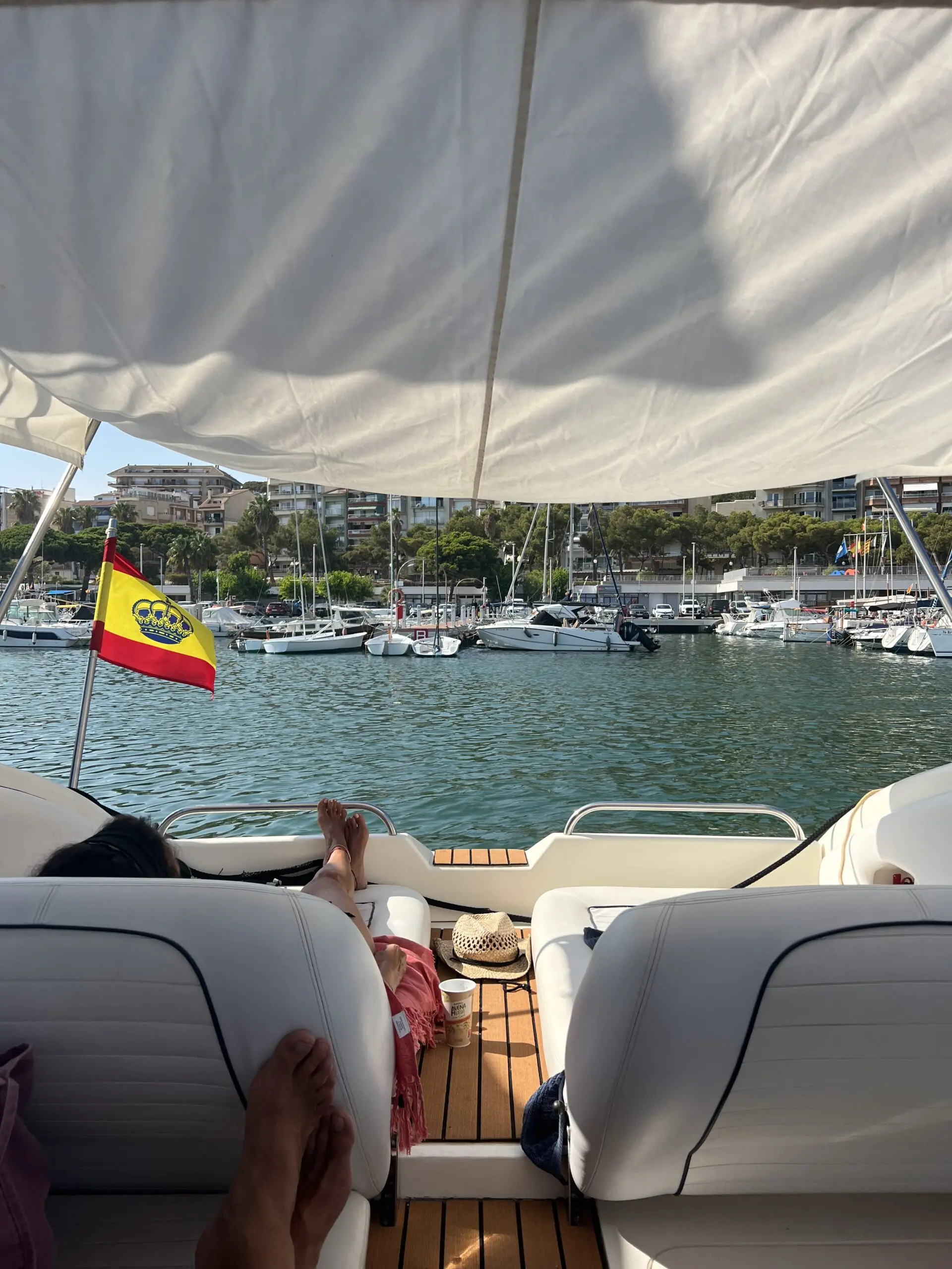 Alquiler de barco en PUERTO MASNOU - SUNSEEKER HAWK 31 image 4