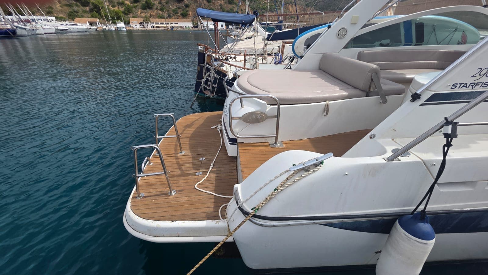 Boat rental in Javea - Starfisher Cancún 290 open image 5