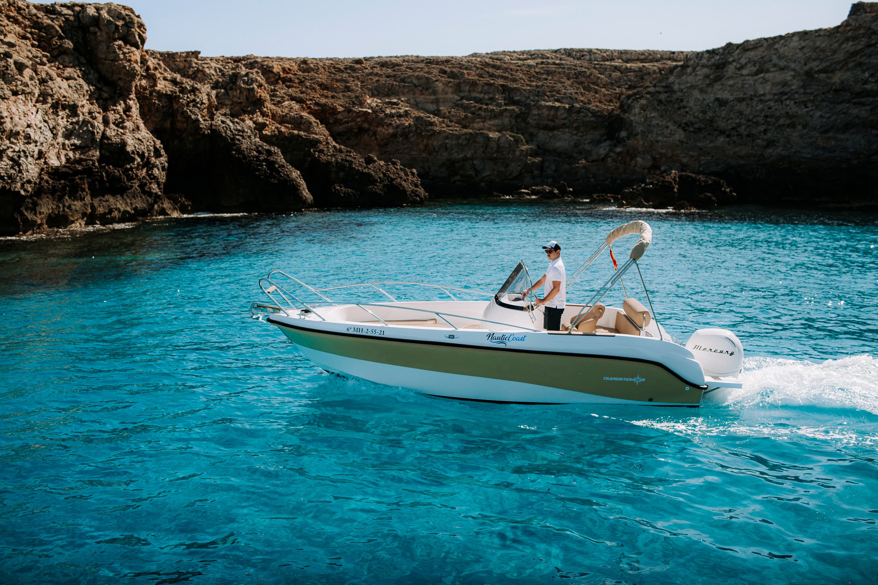 Explora el mar en Menorca image 10