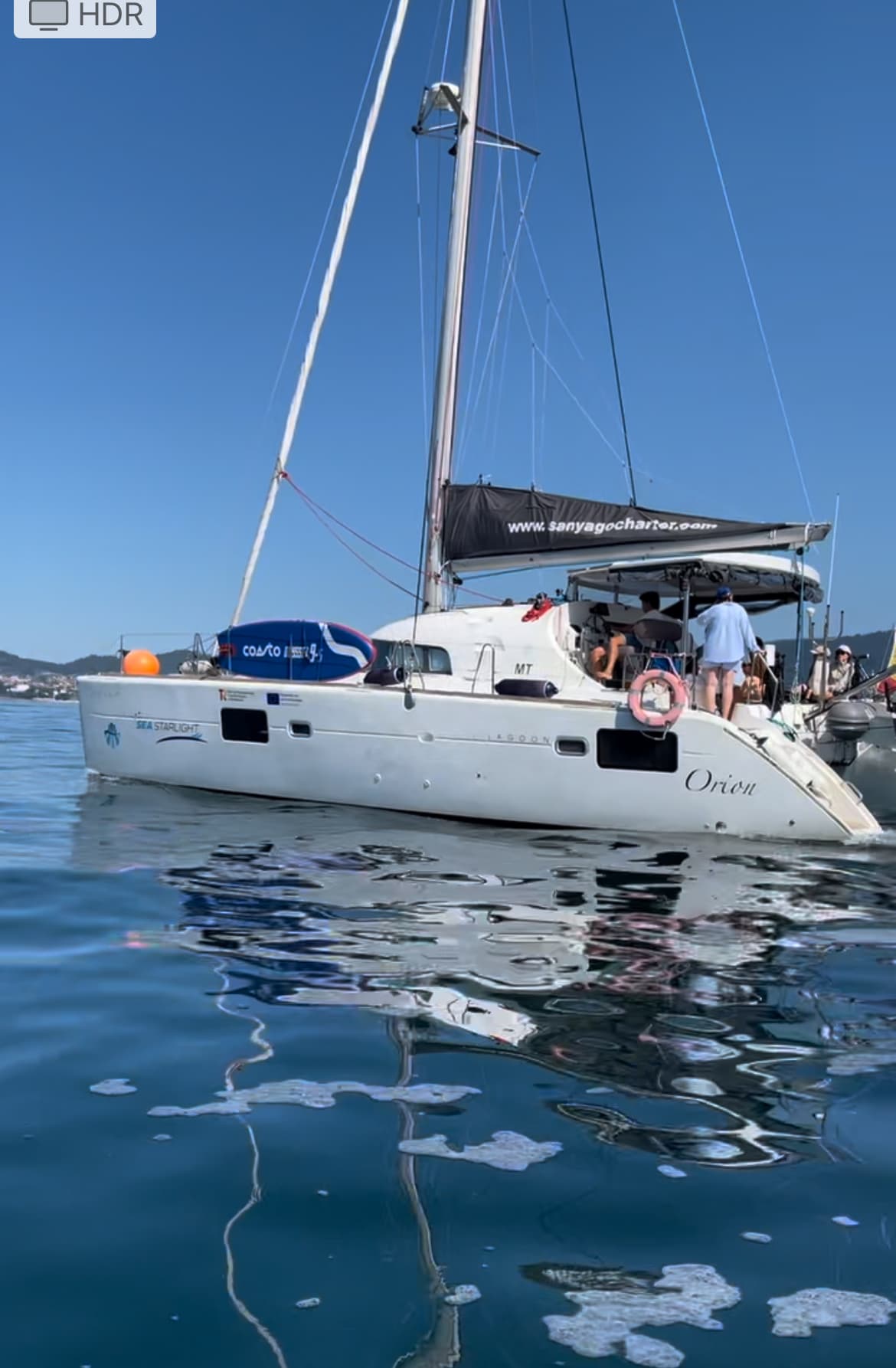 Navega por las rias bajas en un catamaran image 3