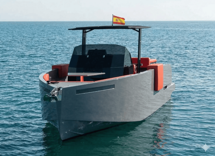 De Antonio D28 en Ibiza – Little Moana | Charter Premium con Capitán image 9
