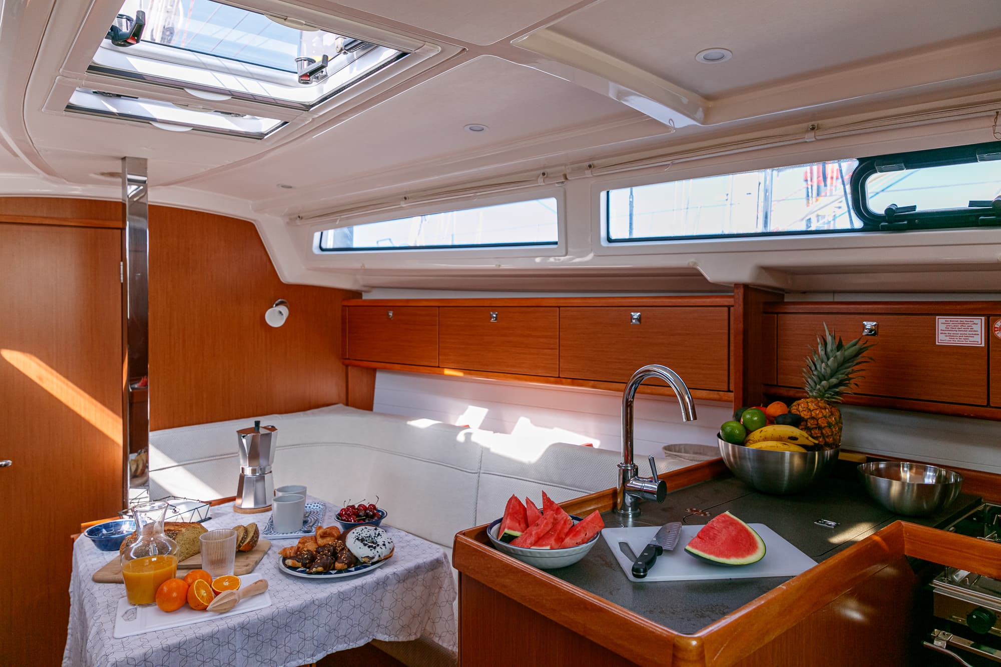 Bavaria 34 image 5