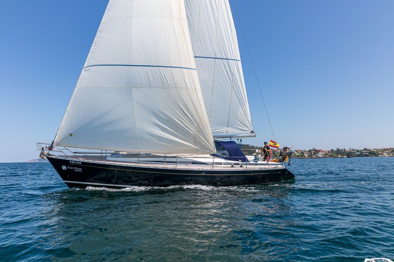 Grand Soleil 43 image 3
