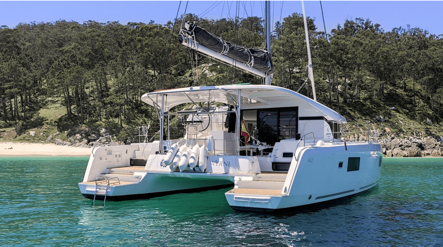 Catamarán Lagoon 42 image 1